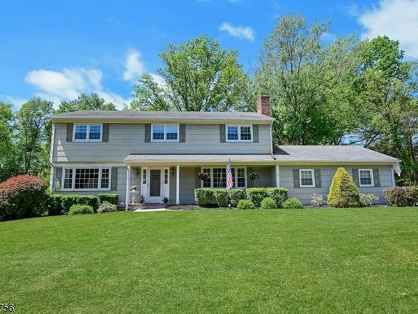 10 Thruway Dr, Bridgewater, NJ 08807