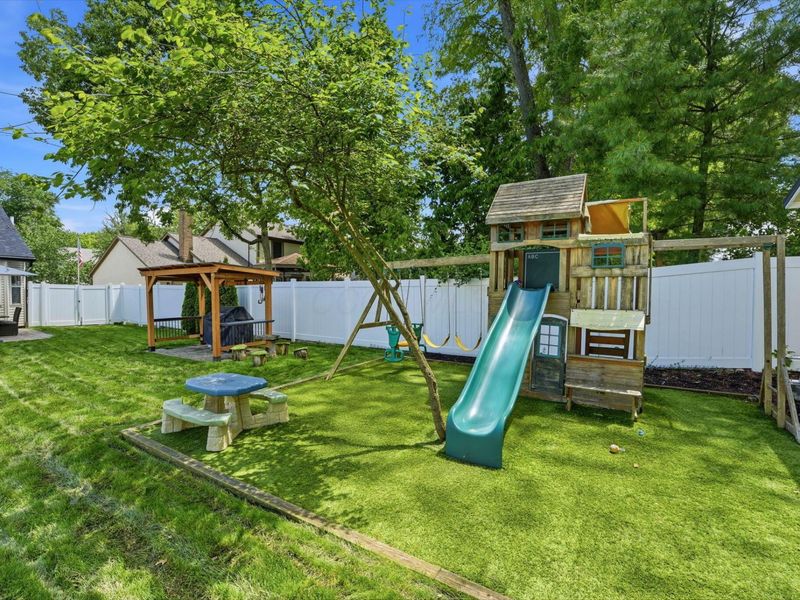 313 Spruce Hill Drive, Columbus, OH 43230 Photo 70