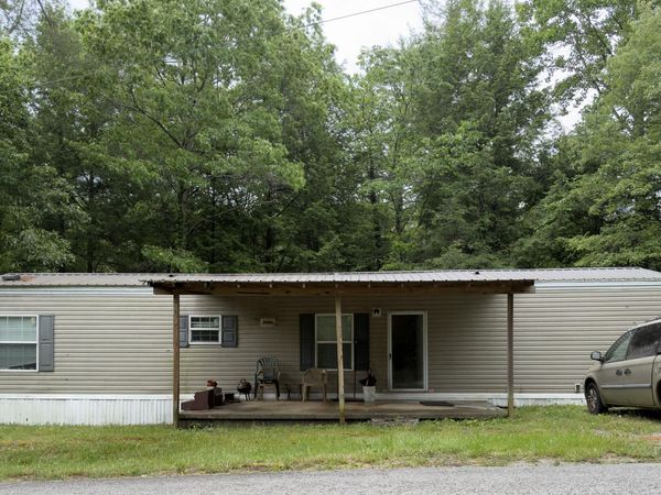 1260 Old Sunbright Rd, Jamestown, TN 38556