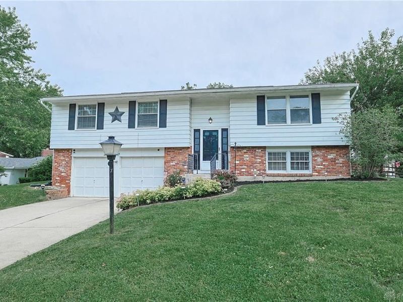 4995 Sweetleaf Drive, Dayton, OH 45424 Photo 1