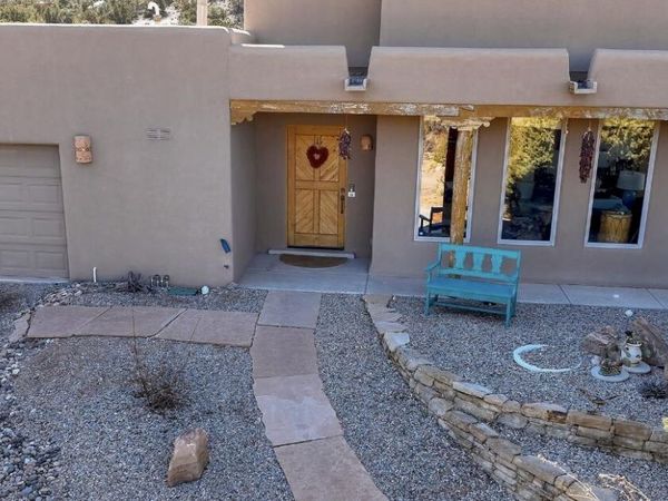 11 Tres Amigos Road, Placitas, NM 87043