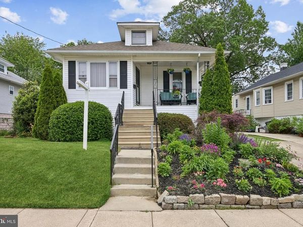 211 BARLOW AVENUE , CHERRY HILL, NJ 08002