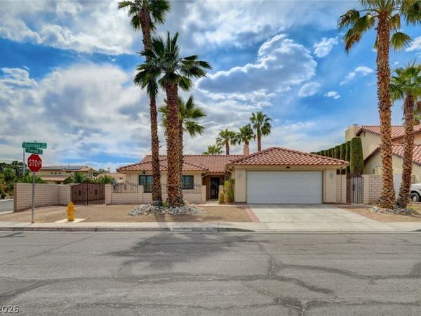 4865 Illustrious Street , Las Vegas, NV 89147