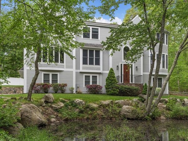 10 Heritage Ln, Cohasset, MA 02025