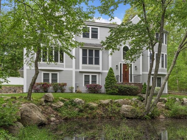 10 Heritage Ln, Cohasset, MA 02025