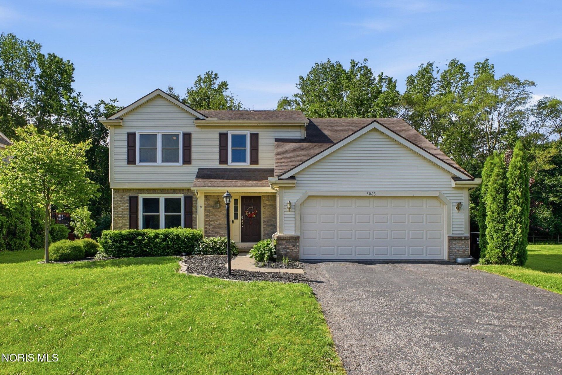 7063 Wexford Hill Lane, Holland, OH 43528 Main Photo
