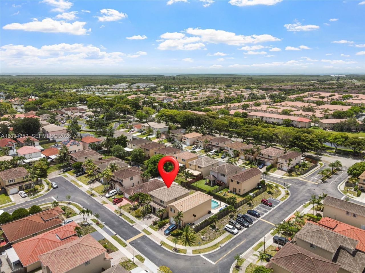 8956 SW 215th Ter , Cutler Bay, FL 33189 Photo