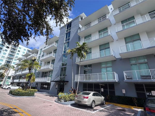 2100 Van Buren St, Unit 210, Hollywood, FL 33020