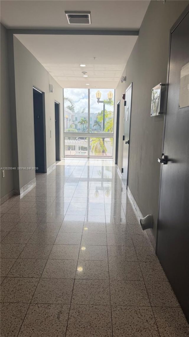 2100 Van Buren St, Unit 210, Hollywood, FL 33020 Photo
