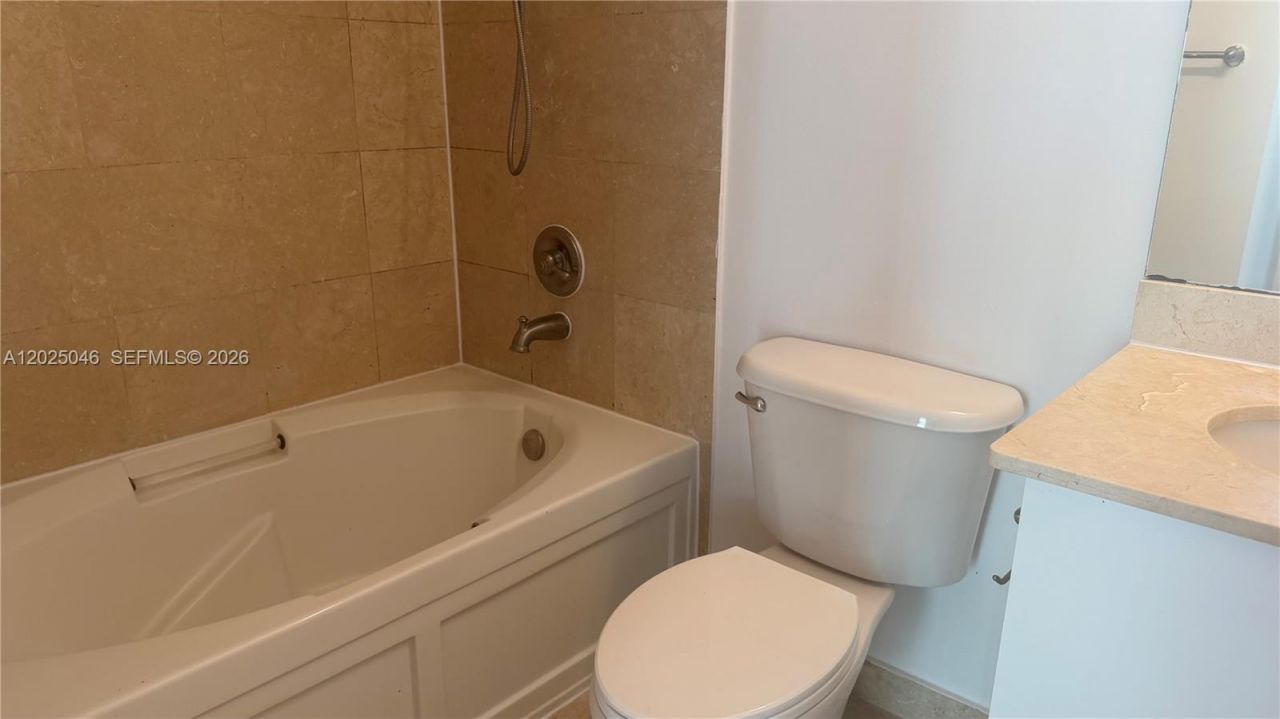 2100 Van Buren St, Unit 210, Hollywood, FL 33020 Photo
