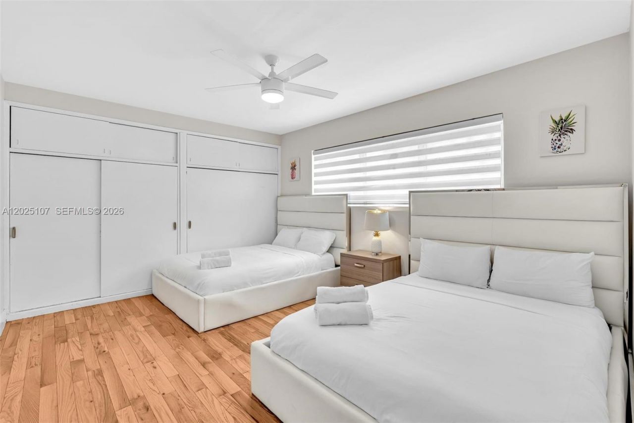 10002 E Bay Harbor Dr , Unit 2, Bay Harbor Islands, FL 33154 Photo