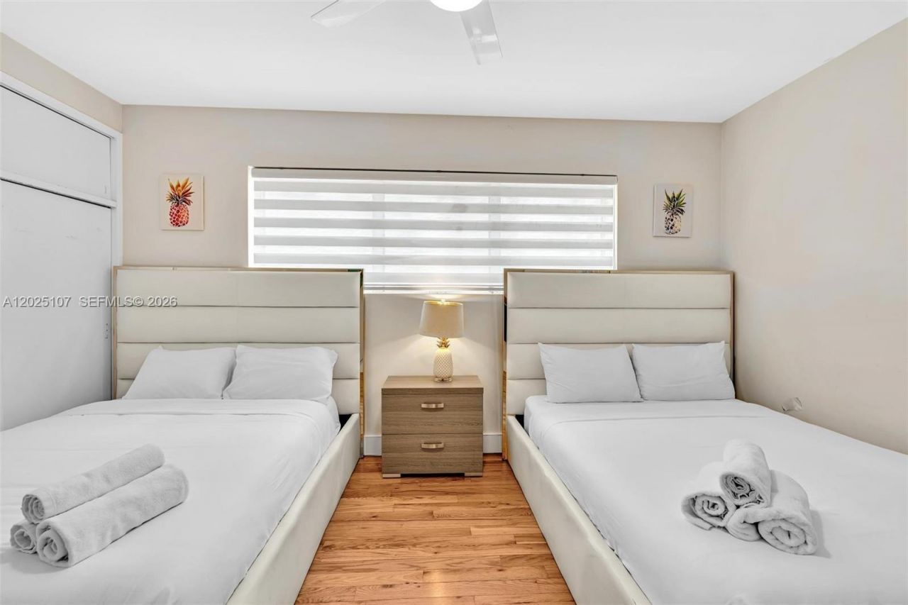 10002 E Bay Harbor Dr , Unit 2, Bay Harbor Islands, FL 33154 Photo