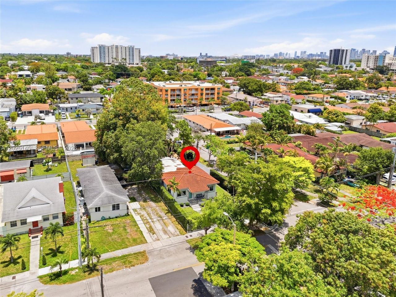 3101 SW 25th Ter, Miami, FL 33133 Photo