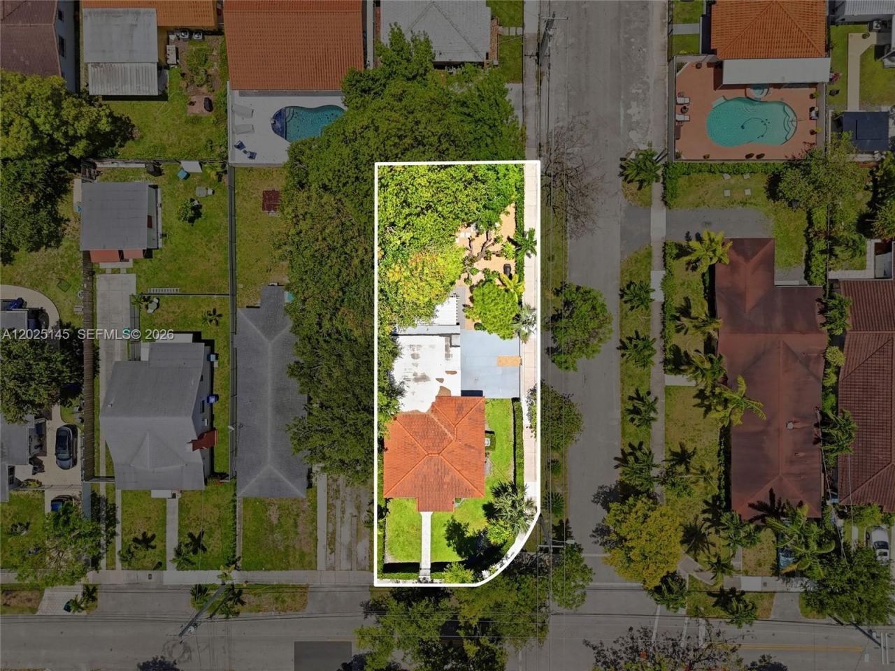 3101 SW 25th Ter, Miami, FL 33133 Photo