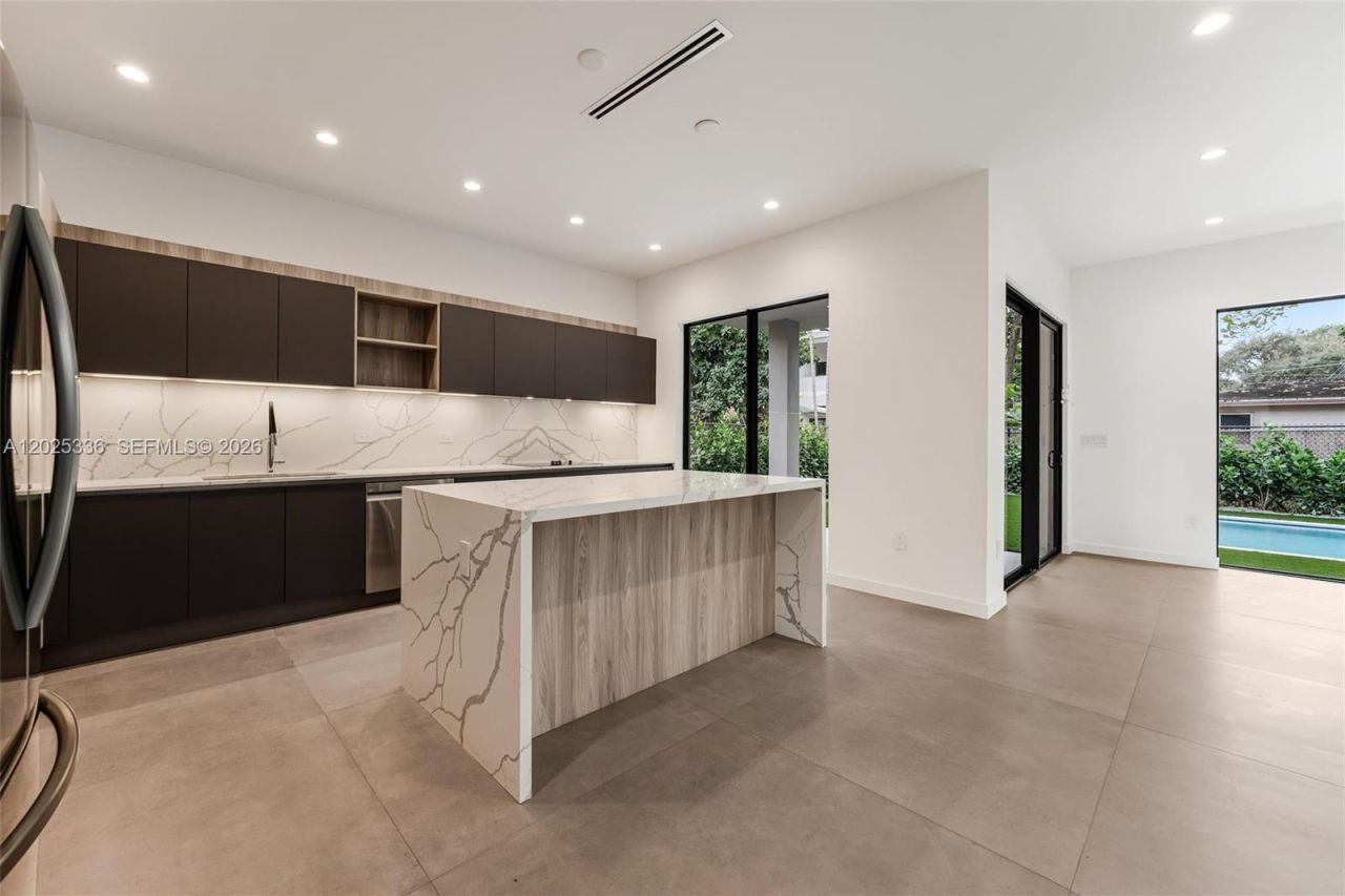 Please Call For Address, Miami, FL 33133 Photo