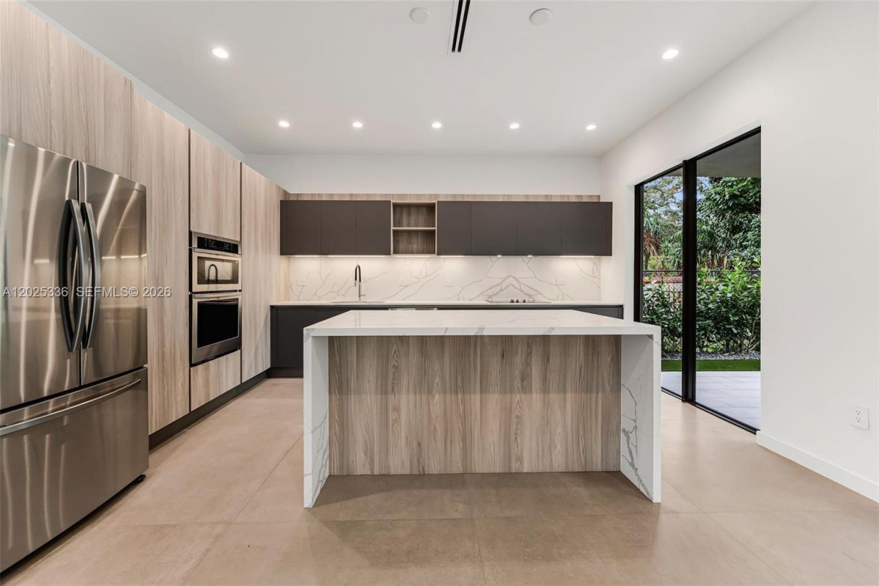 Please Call For Address, Miami, FL 33133 Photo