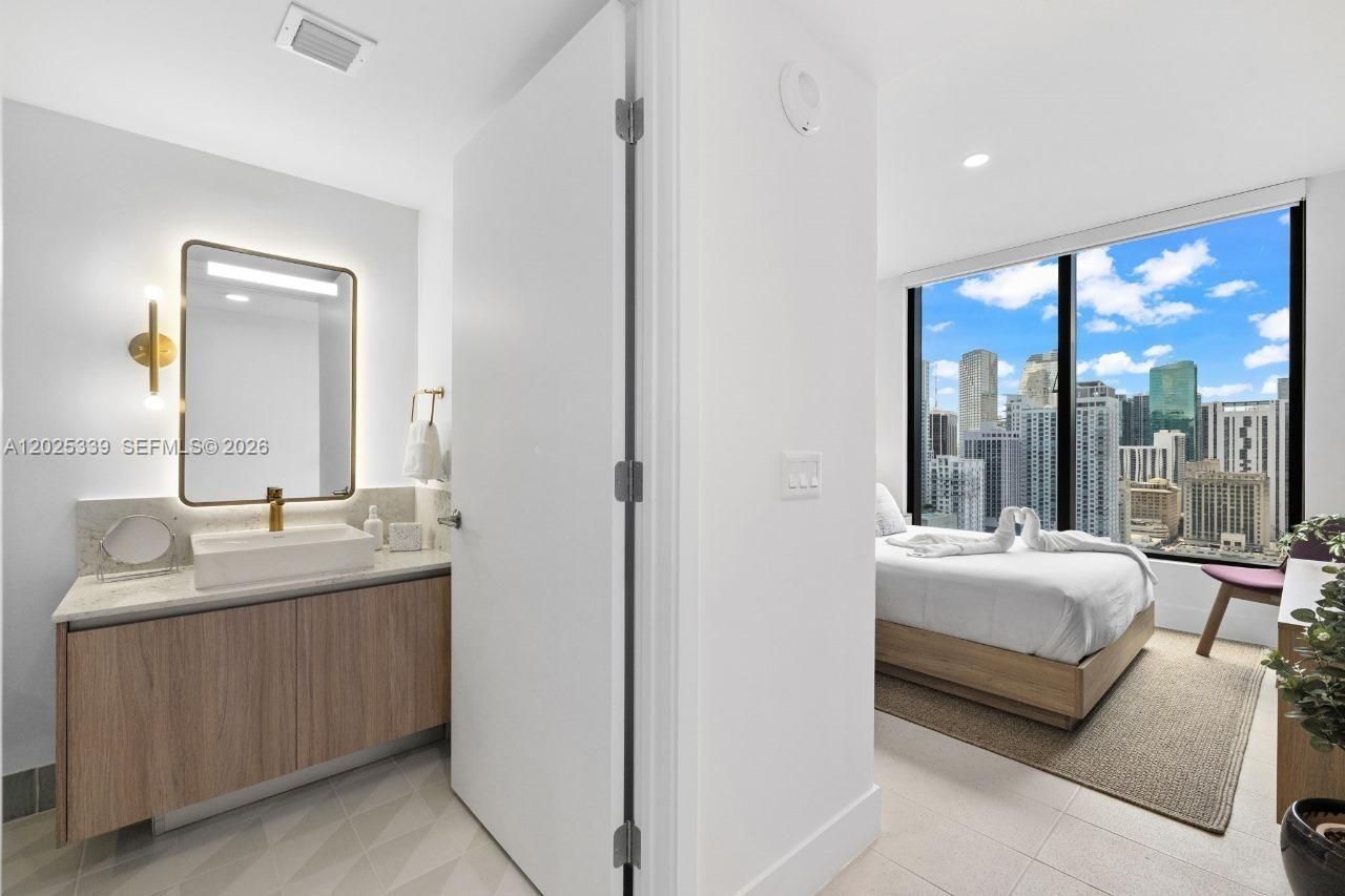 Please Call For Address, Unit 2416, Miami, FL 33132 Photo