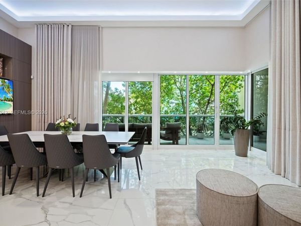 1800 S Ocean Dr, Unit 310, Hallandale Beach, FL 33009