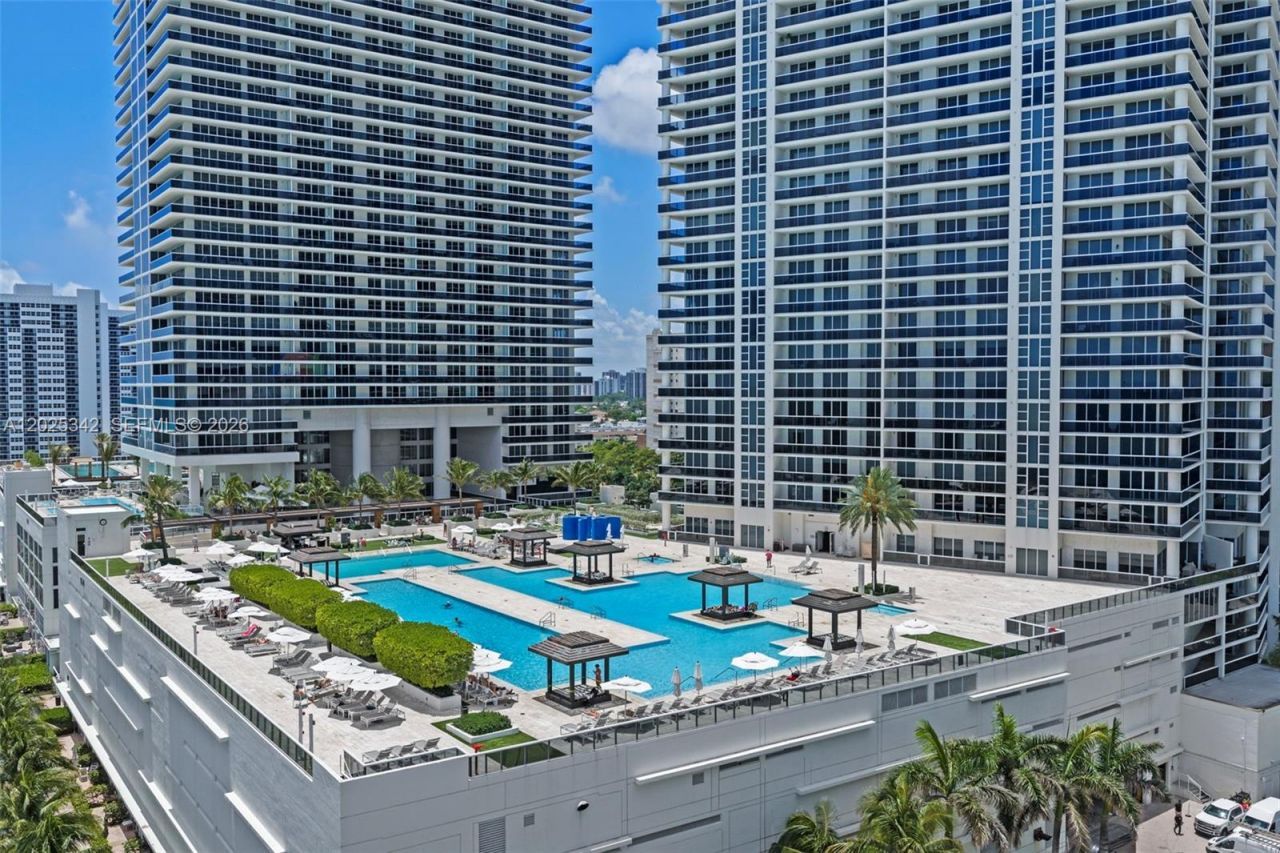 1800 S Ocean Dr, Unit 310, Hallandale Beach, FL 33009 Photo
