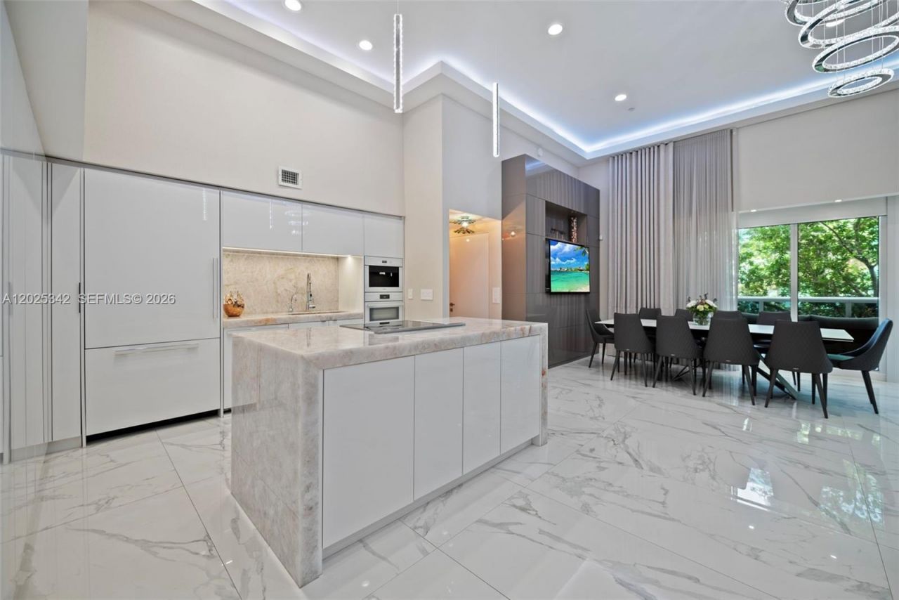 1800 S Ocean Dr, Unit 310, Hallandale Beach, FL 33009 Photo