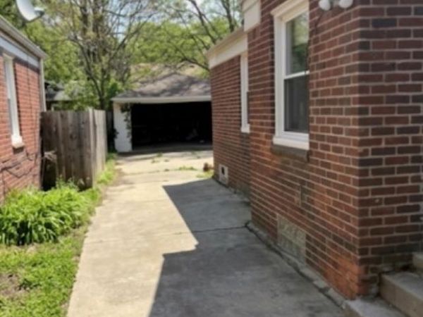 18418 Edinborough Road, Detroit, MI 48219