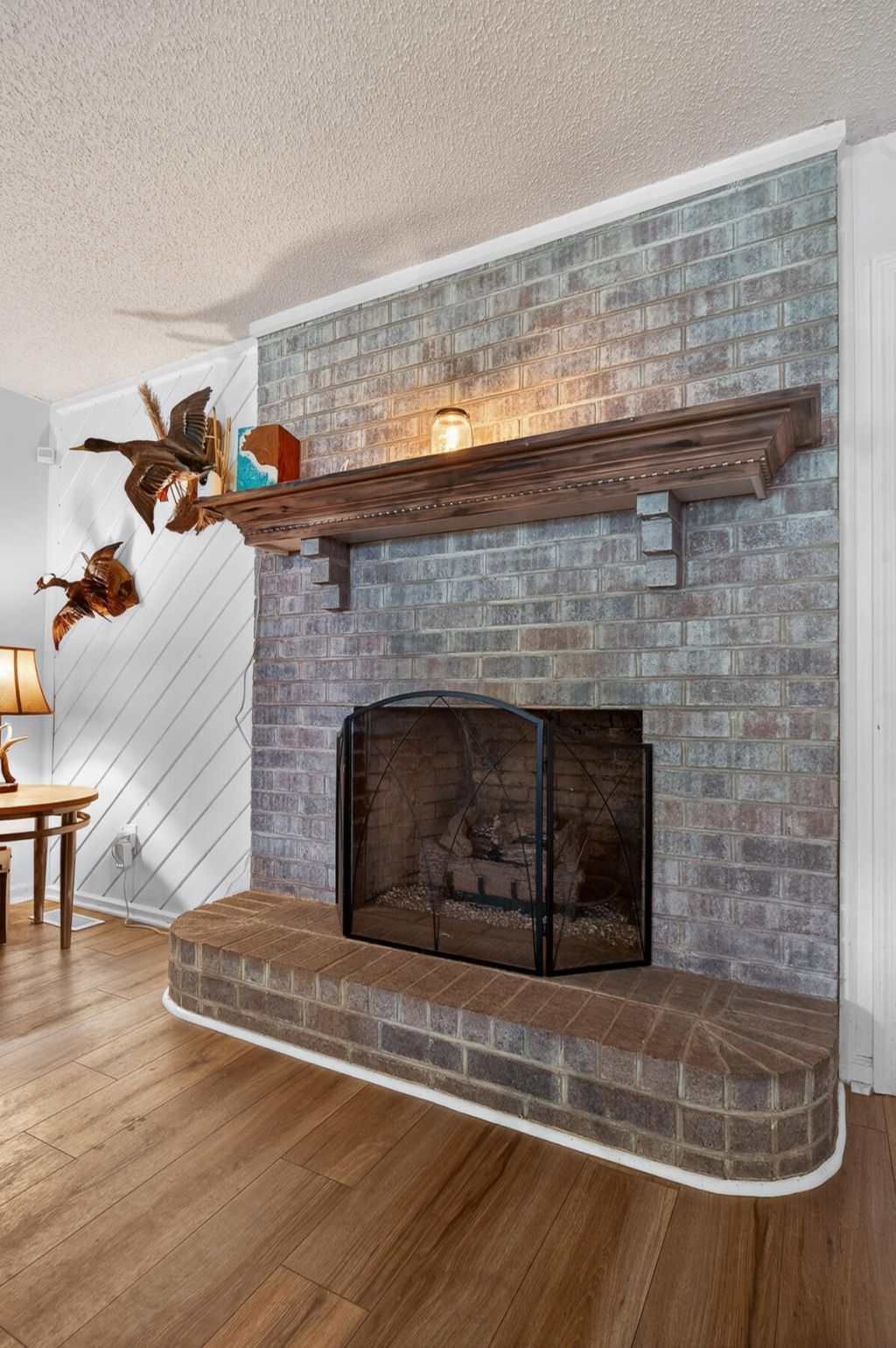 213 Elm Street Photo 14