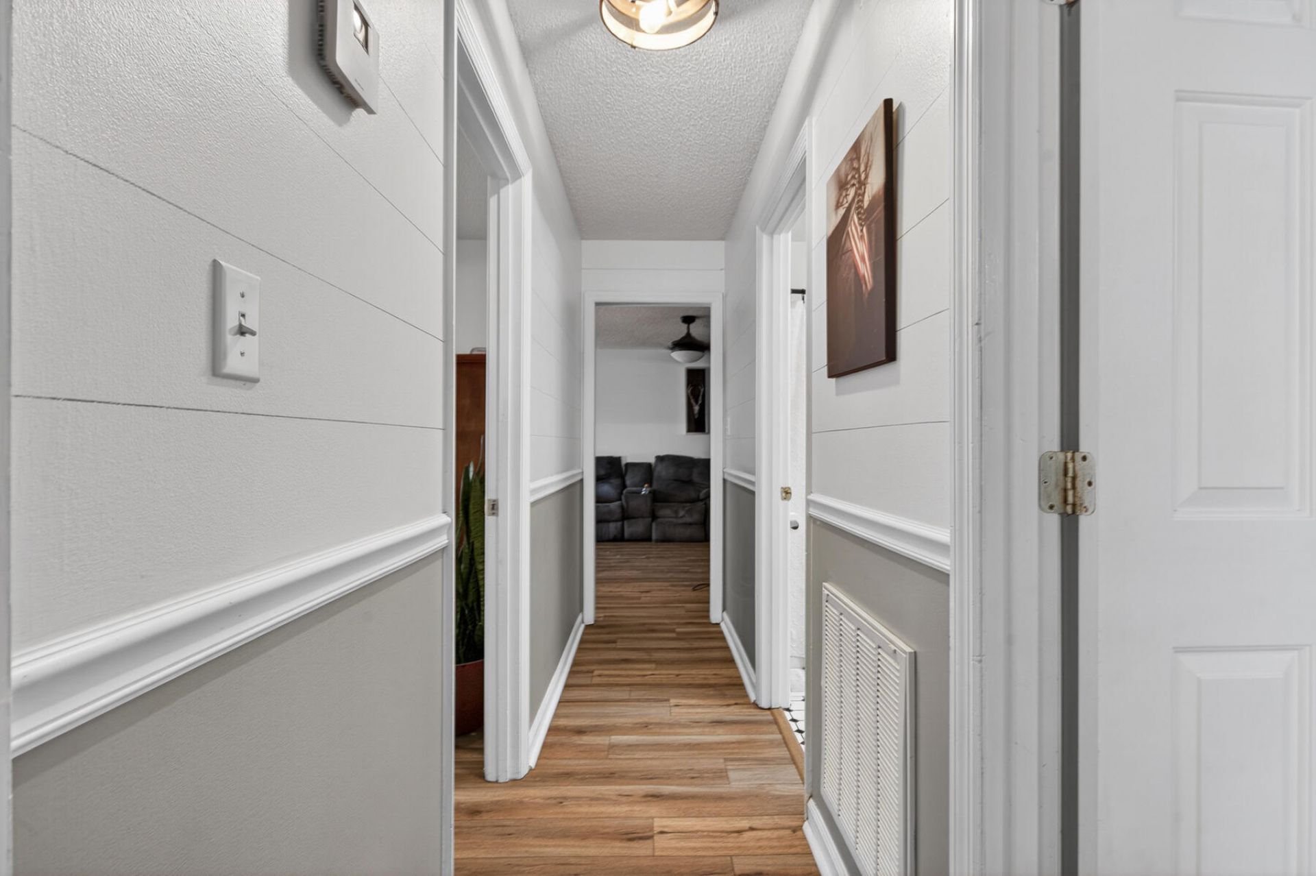 213 Elm Street Photo 32