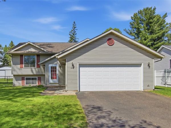 2518 Pine View Road, Eau Claire, WI 54703