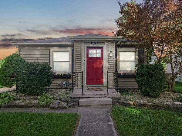 8235 Ellsworth Court, Merrillville, IN 46410