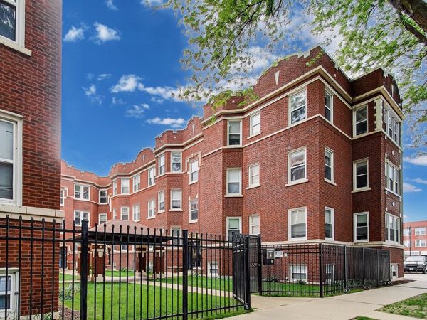 6417 N Greenview Avenue , Unit 2E, Chicago, IL 60626