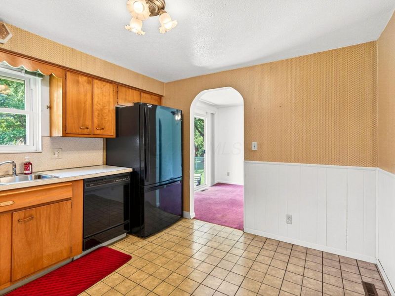 4715 Harbor Boulevard, Columbus, OH 43232 Photo 12