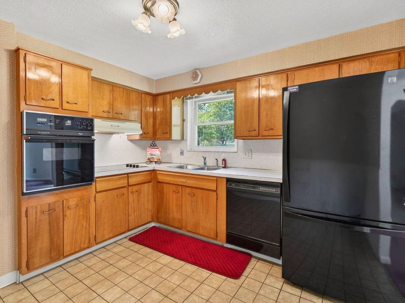 4715 Harbor Boulevard, Columbus, OH 43232 Photo 14