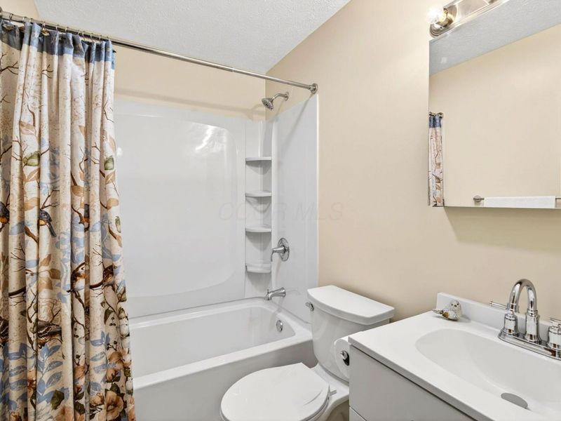 4715 Harbor Boulevard, Columbus, OH 43232 Photo 16