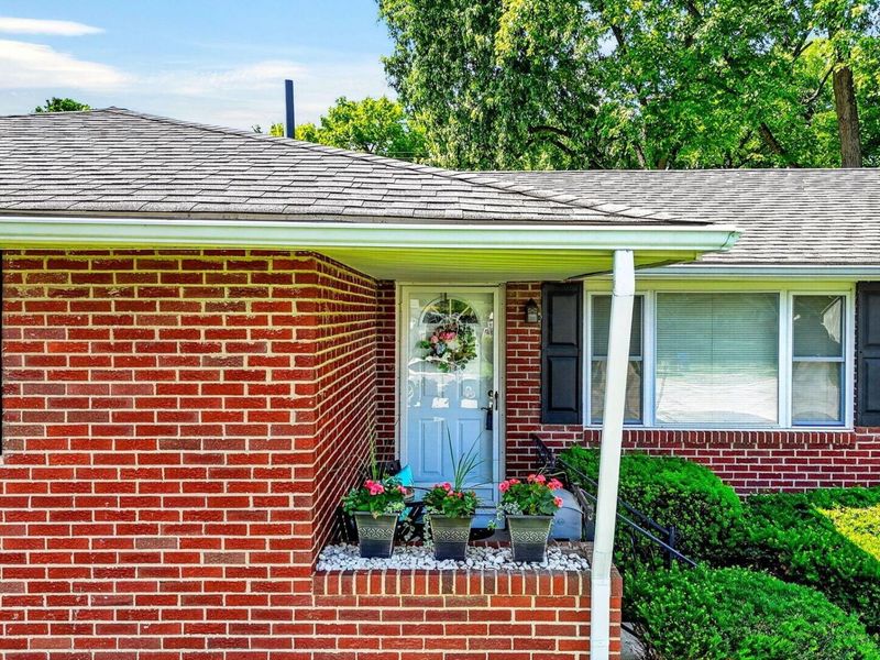 4715 Harbor Boulevard, Columbus, OH 43232 Photo 3