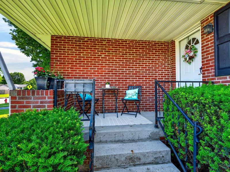 4715 Harbor Boulevard, Columbus, OH 43232 Photo 5