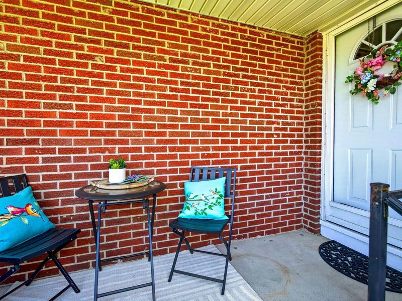4715 Harbor Boulevard, Columbus, OH 43232 Photo 6