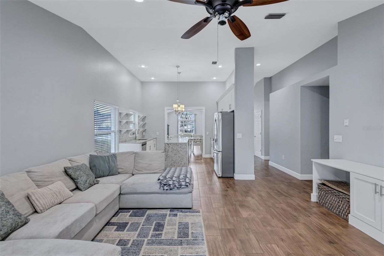 4909 6th Avenue E, Bradenton, FL 34208 Photo