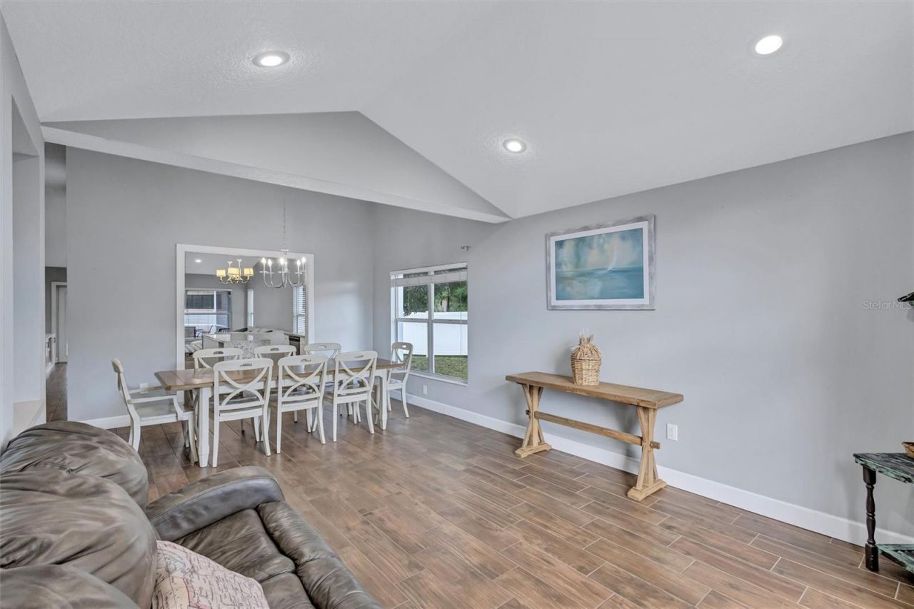 4909 6th Avenue E, Bradenton, FL 34208 Photo