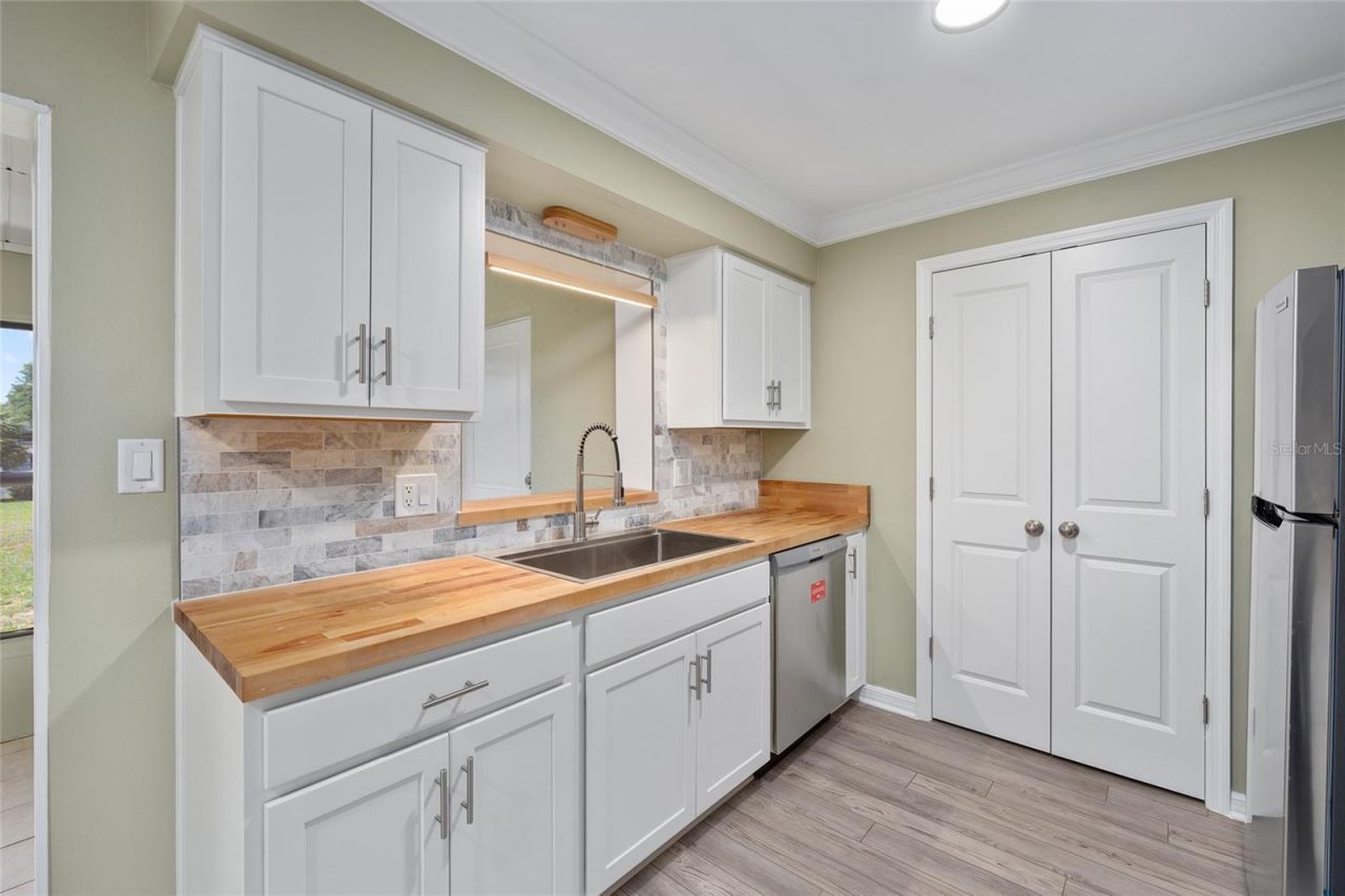 12531 Orangewood Court , Tavares, FL 32778 Photo