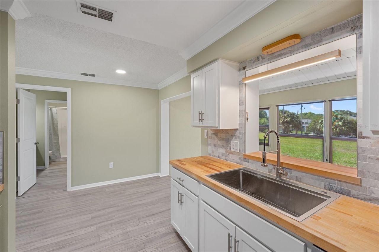 12531 Orangewood Court , Tavares, FL 32778 Photo