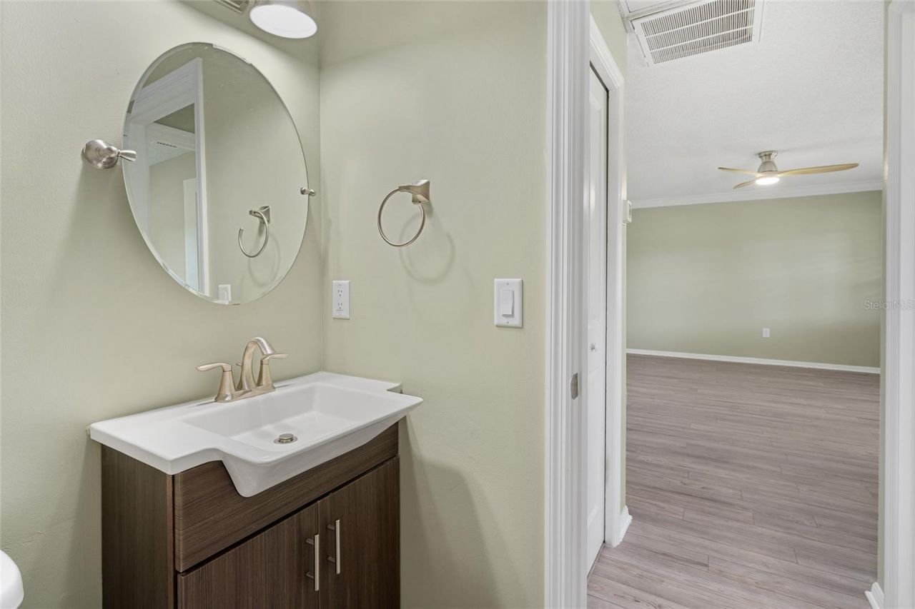 12531 Orangewood Court , Tavares, FL 32778 Photo