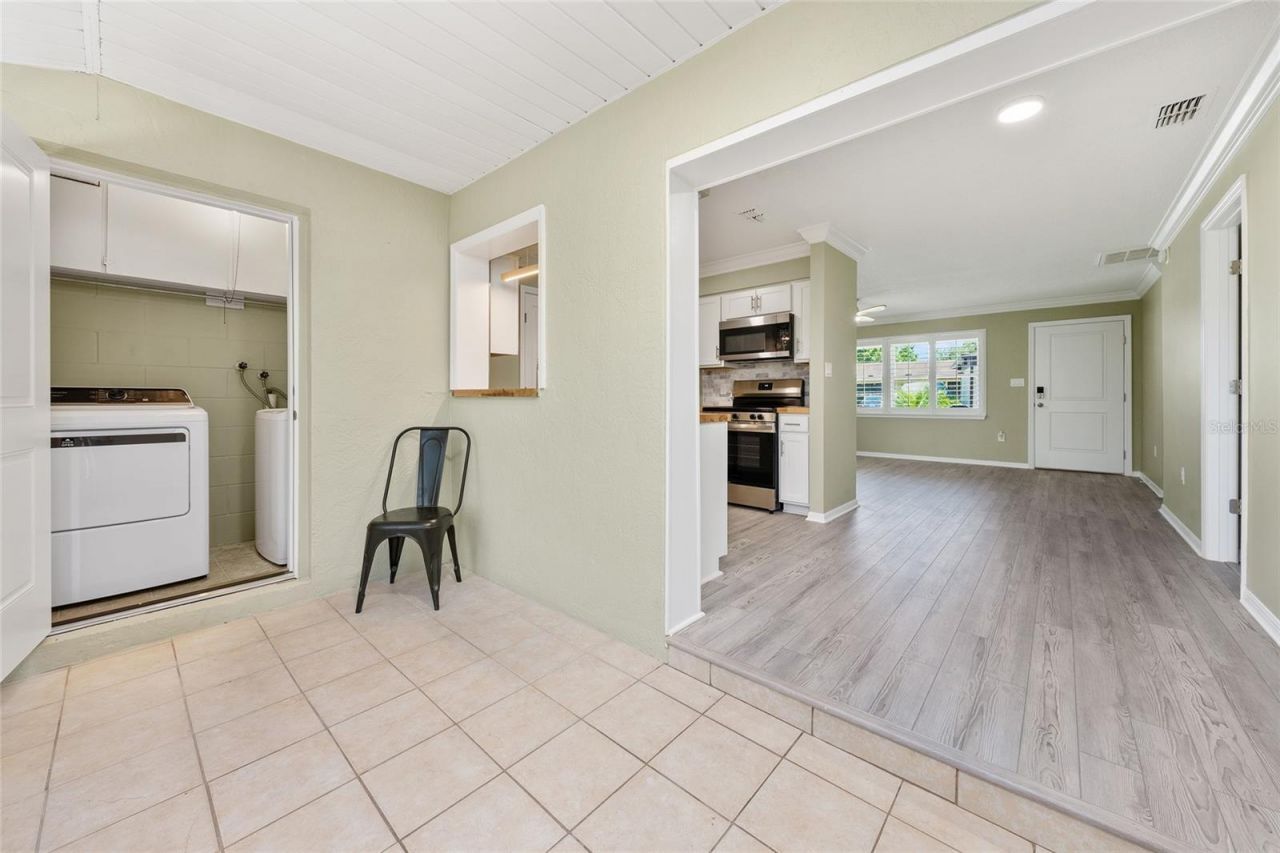 12531 Orangewood Court , Tavares, FL 32778 Photo