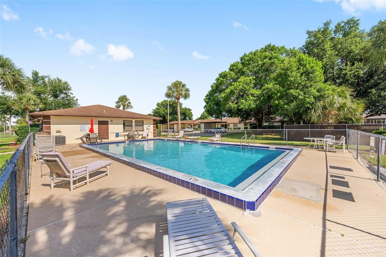 12531 Orangewood Court , Tavares, FL 32778 Photo