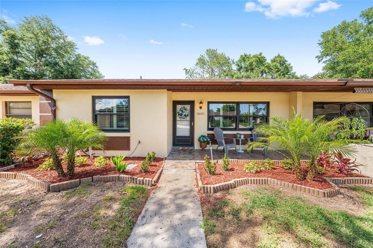 12531 Orangewood Court , Tavares, FL 32778 Photo