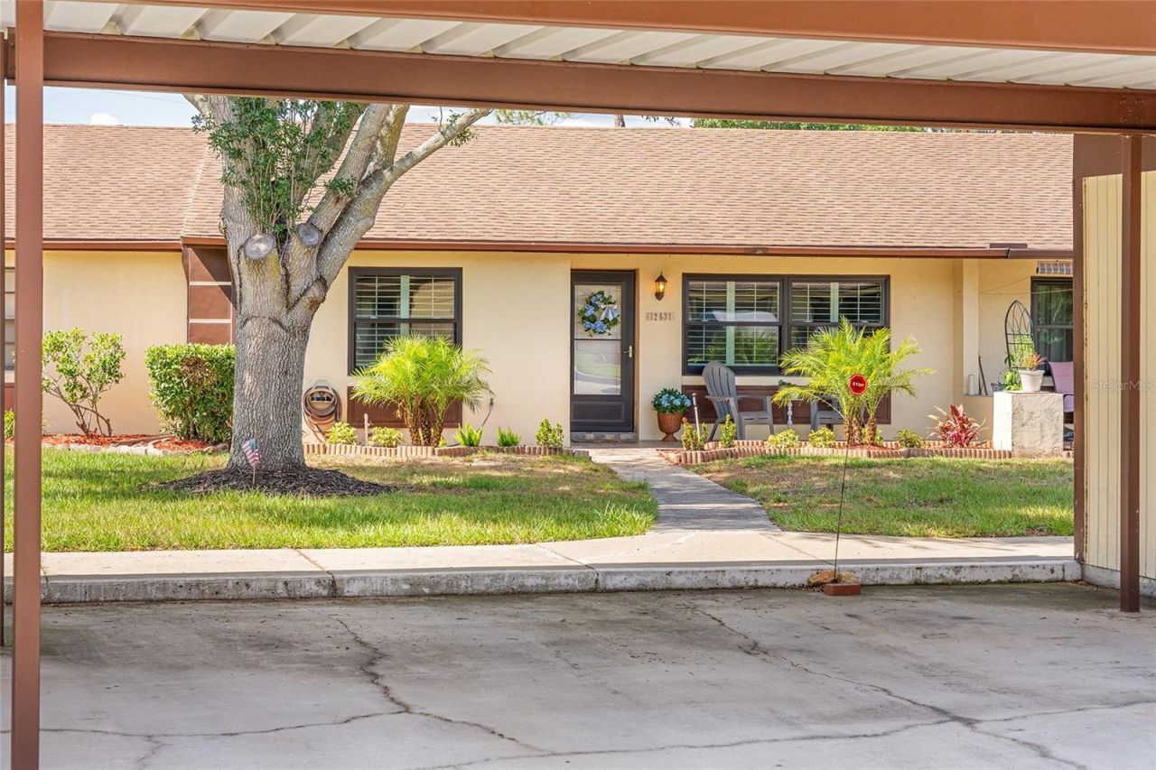 12531 Orangewood Court , Tavares, FL 32778 Photo