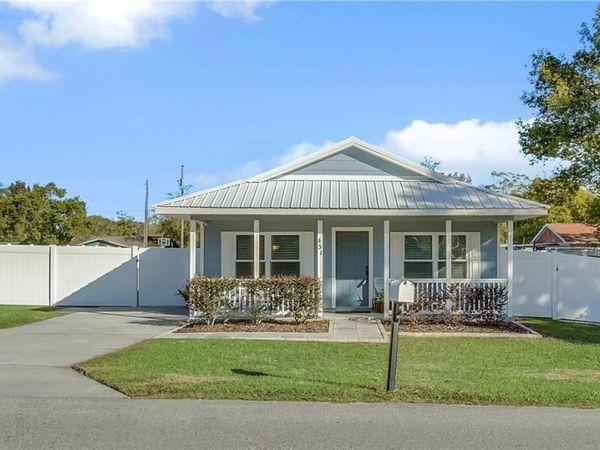 431 MIDWAY AVENUE , MASCOTTE, FL 34753