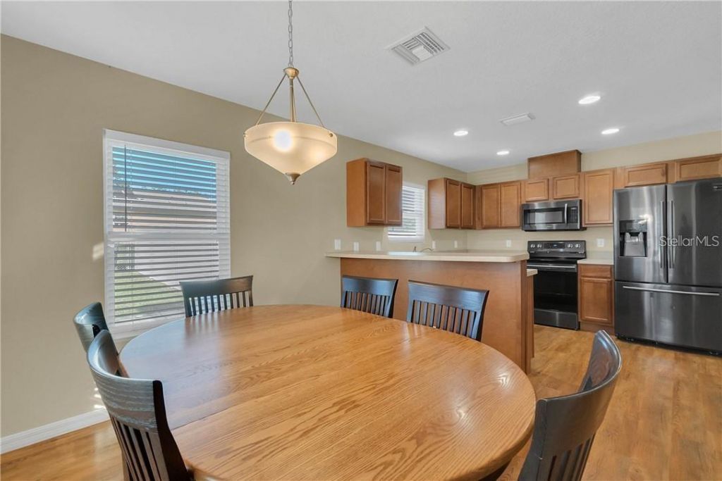 431 Midway Avenue , Mascotte, FL 34753 Photo