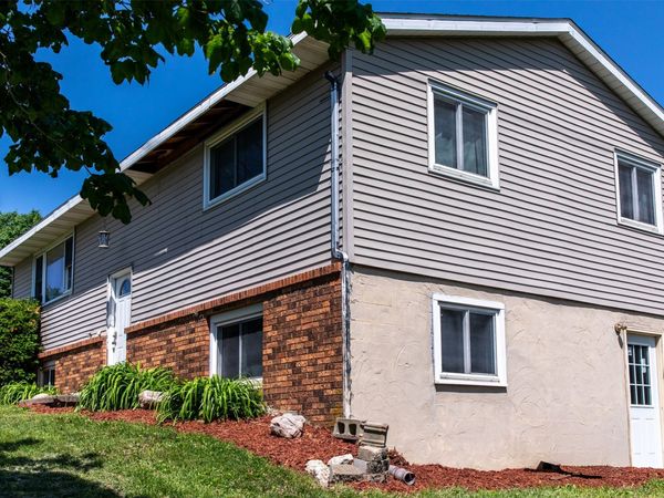 2144 J Marsh Avenue, Marshalltown, IA 50158