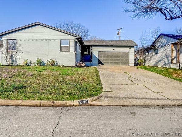 2710 S Hudson Place , Tulsa, OK 74114