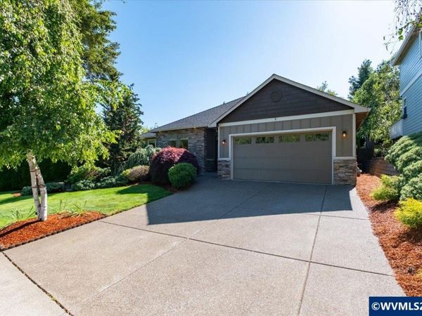 4704 Southampton Dr SE, Salem, OR 97302